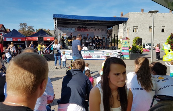 Bieg Zbója występy na scenie